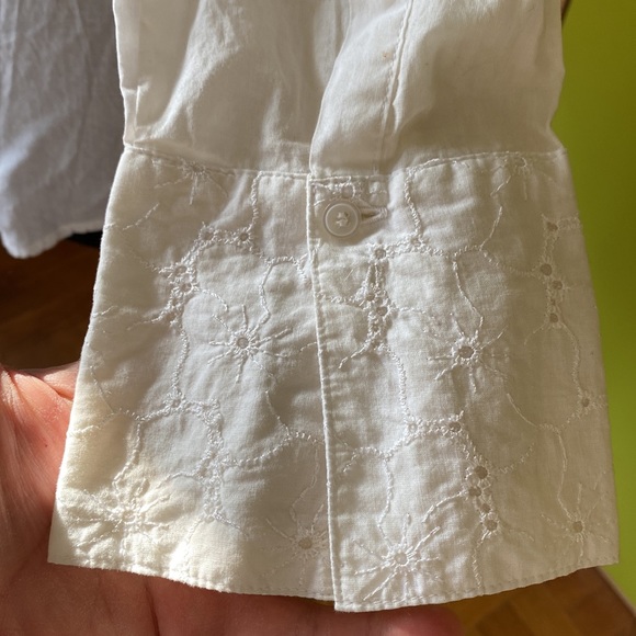 Harve Benard Embroidery Blouse - Picture 7 of 10